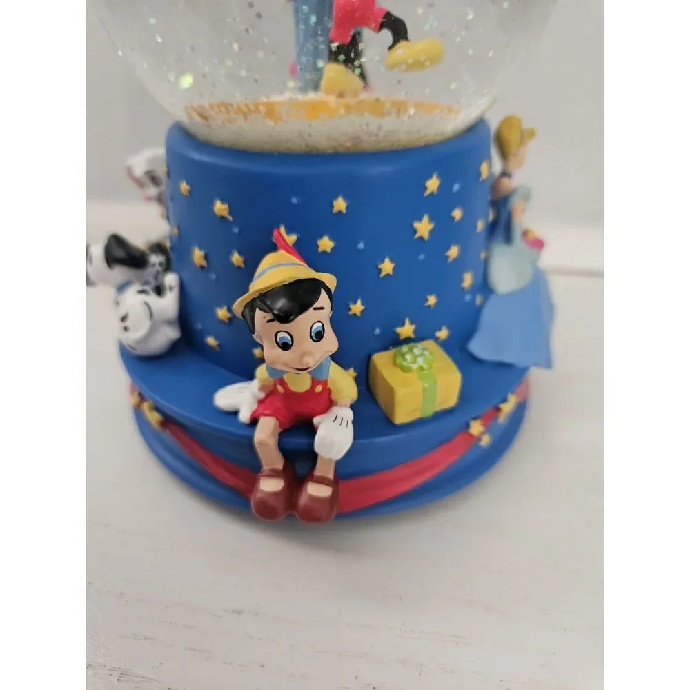 Walt Disney World‎ Walt's 100th Mickey & Minnie Mouse Music Box Snow Globe 2001